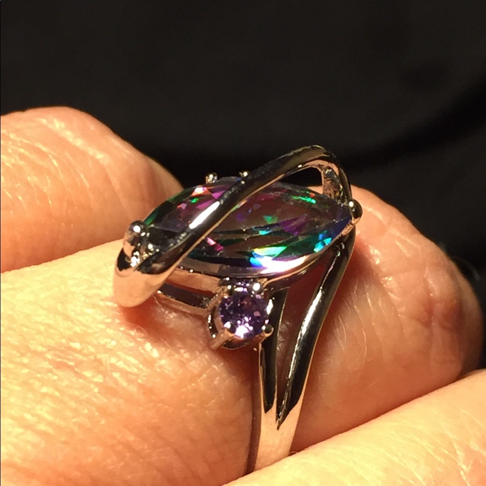 Rainbow Topaz wrapped in Sterling Silver Ring - Picture 5 of 8